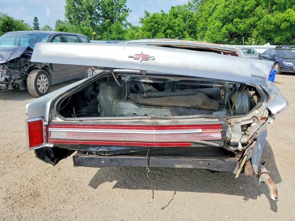 1977 LINCOLN CONTINENTAL TOWN CA 6
