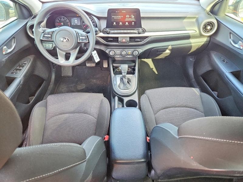 2021 KIA FORTE FE 8