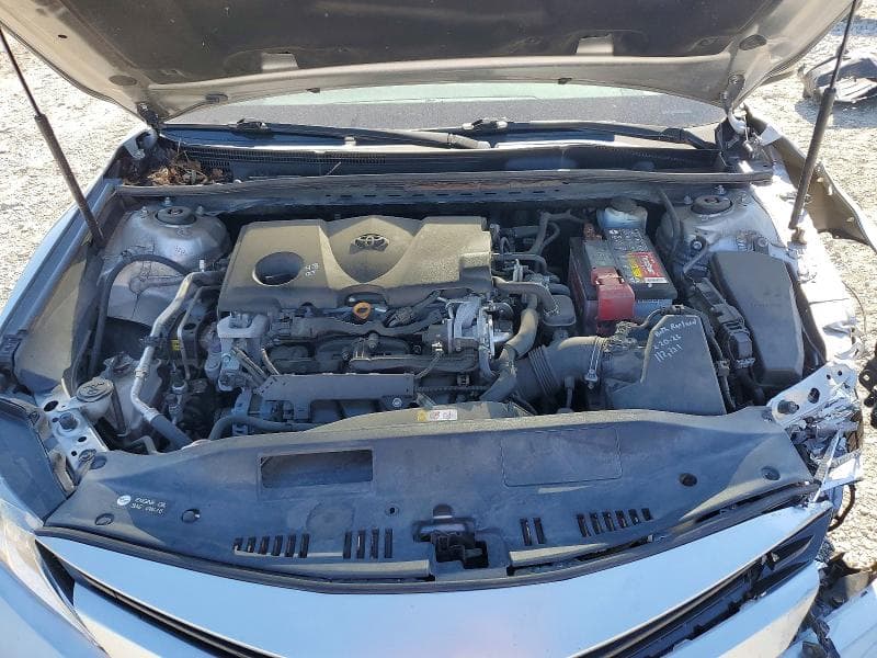 2019 TOYOTA CAMRY LE 11