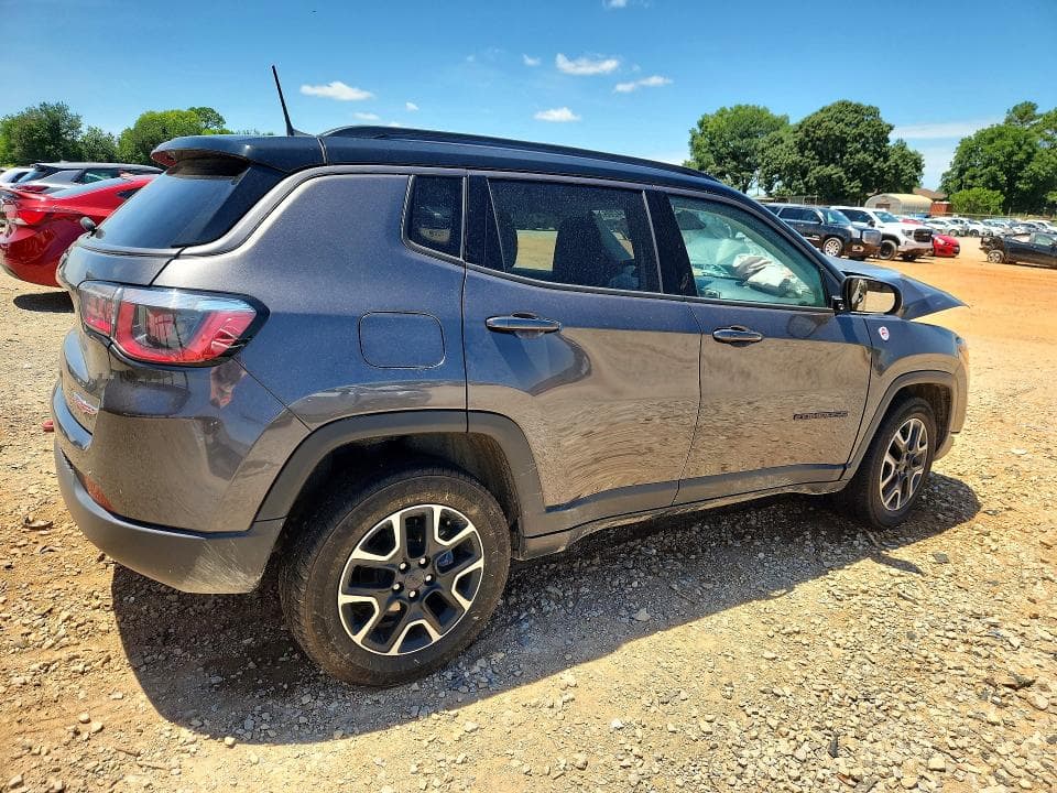 2020 JEEP COMPASS TRAILHAWK 3