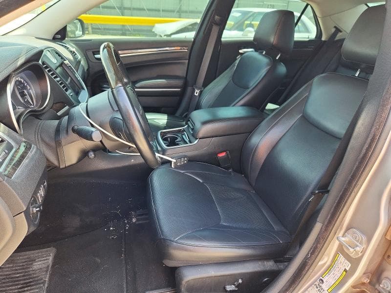 2018 CHRYSLER 300 LIMITED 7