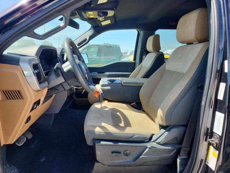 2023 FORD XLT 7