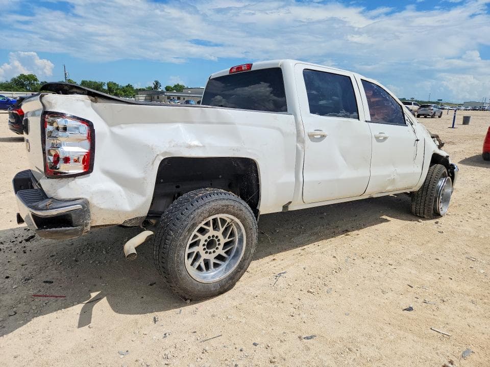 2018 CHEVROLET SILVERADO C1500 LT 3
