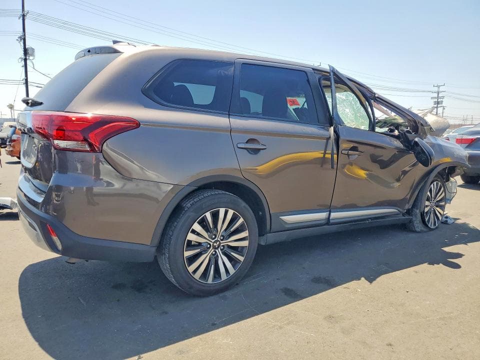 2020 MITSUBISHI OUTLANDER ES 3