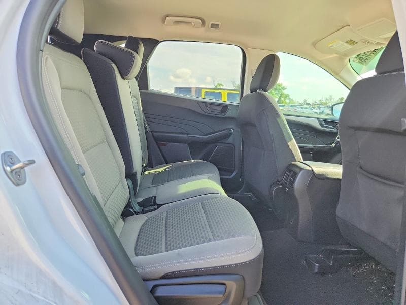 2022 FORD ESCAPE SE 11