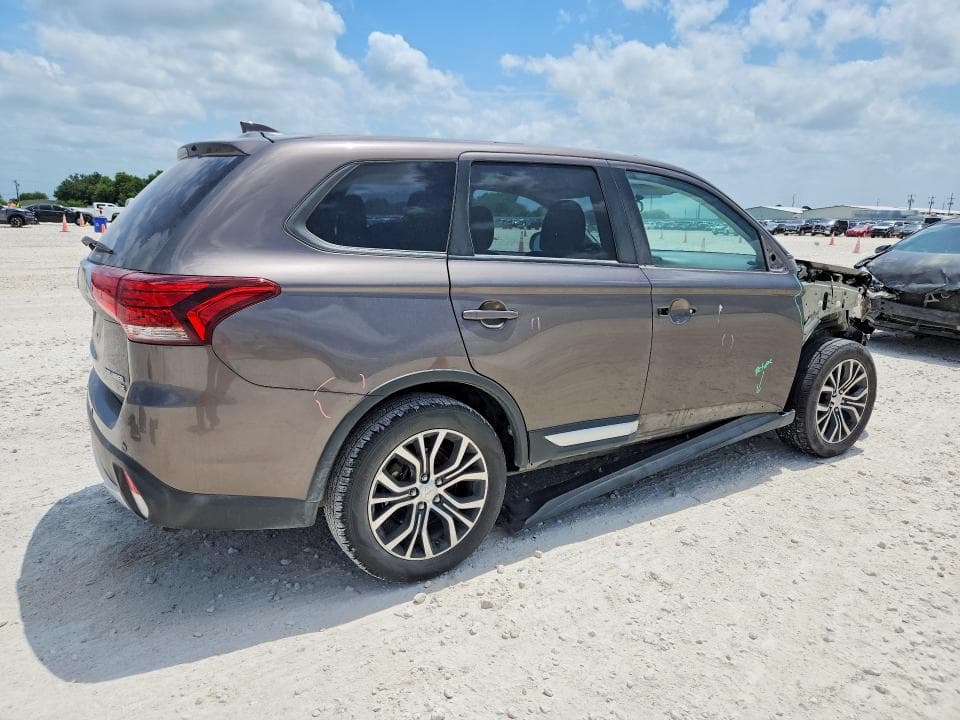 2017 MITSUBISHI OUTLANDER SE 3