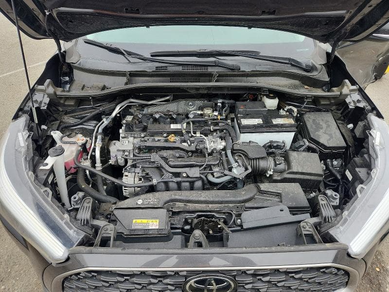 2023 TOYOTA COROLLA CROSS XLE 12