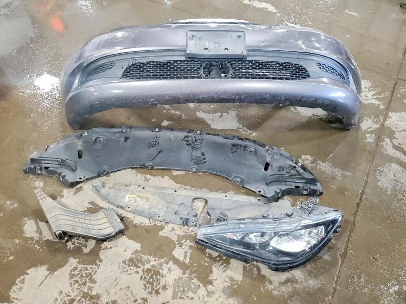 2021 CHRYSLER VOYAGER LXI 13