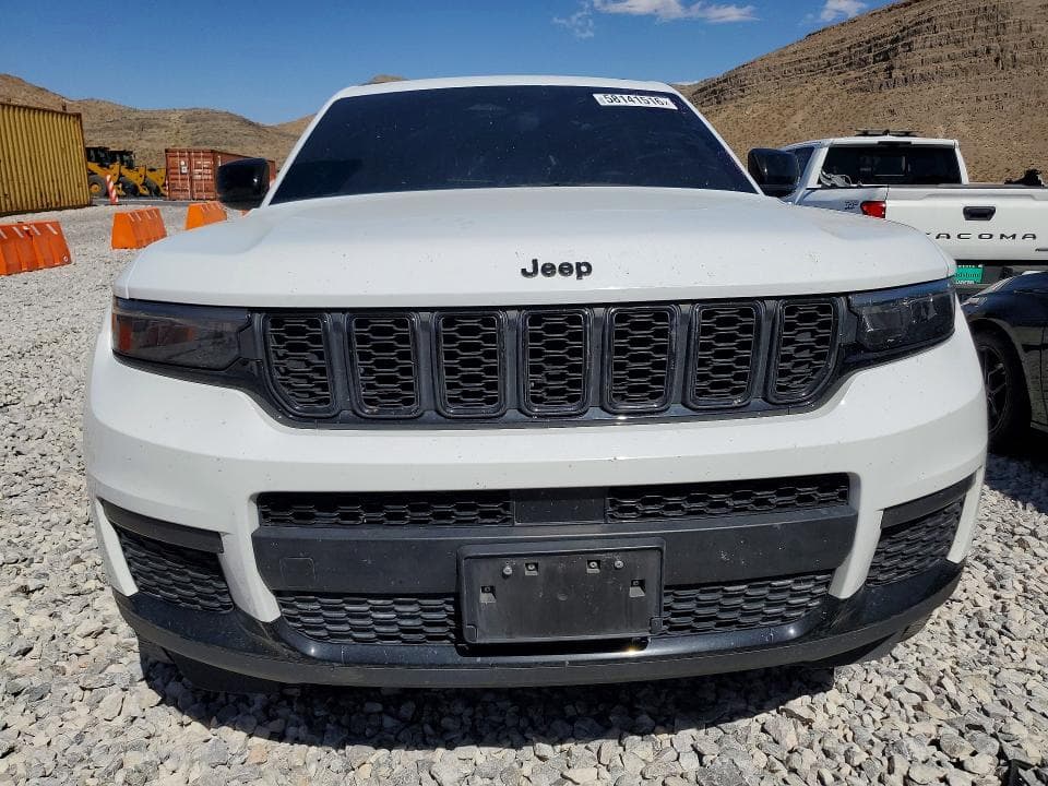 2023 JEEP GRAND CHEROKEE L LAREDO 5