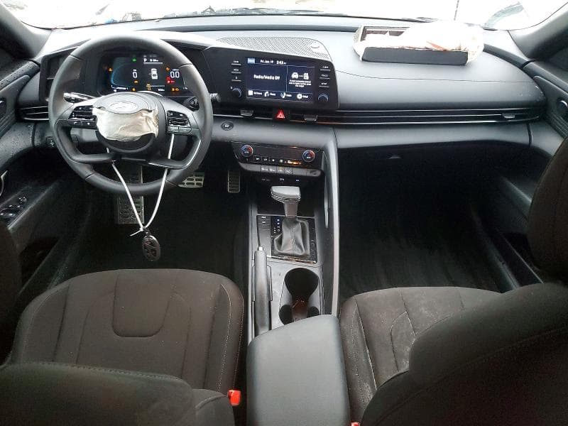 2025 HYUNDAI ELANTRA SEL SPORT 8
