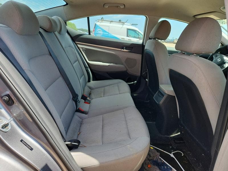 2018 HYUNDAI ELANTRA SEL 10
