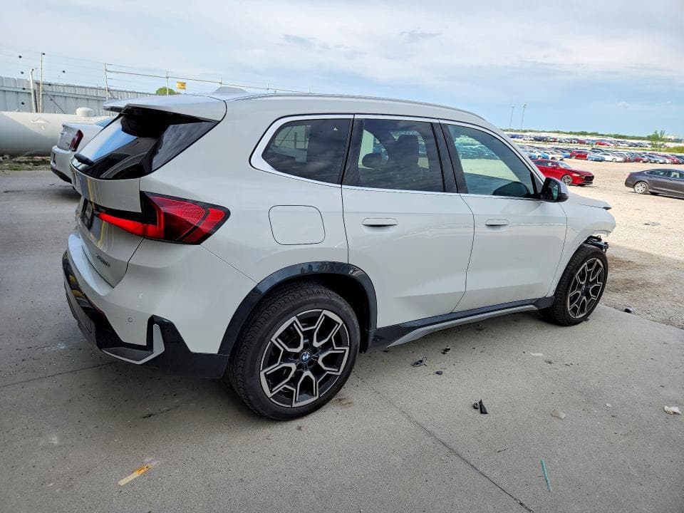 2024 BMW X1 XDRIVE28I 3
