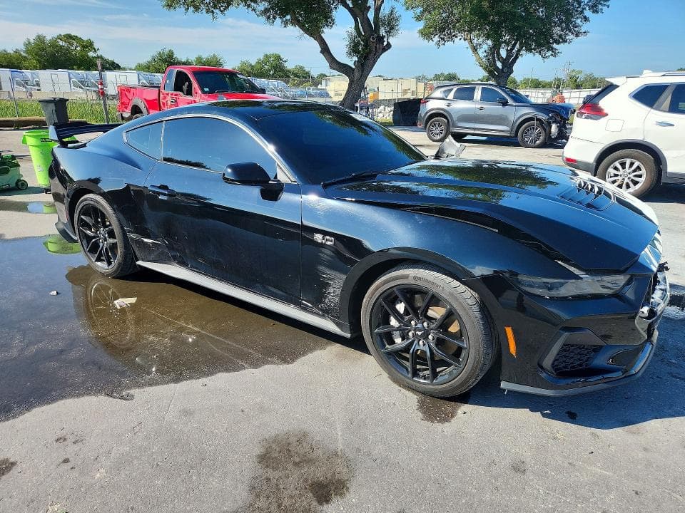 2024 FORD MUSTANG GT 4