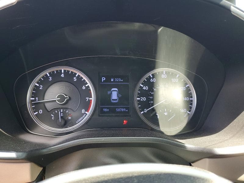 2019 HYUNDAI SANTA FE SE 9