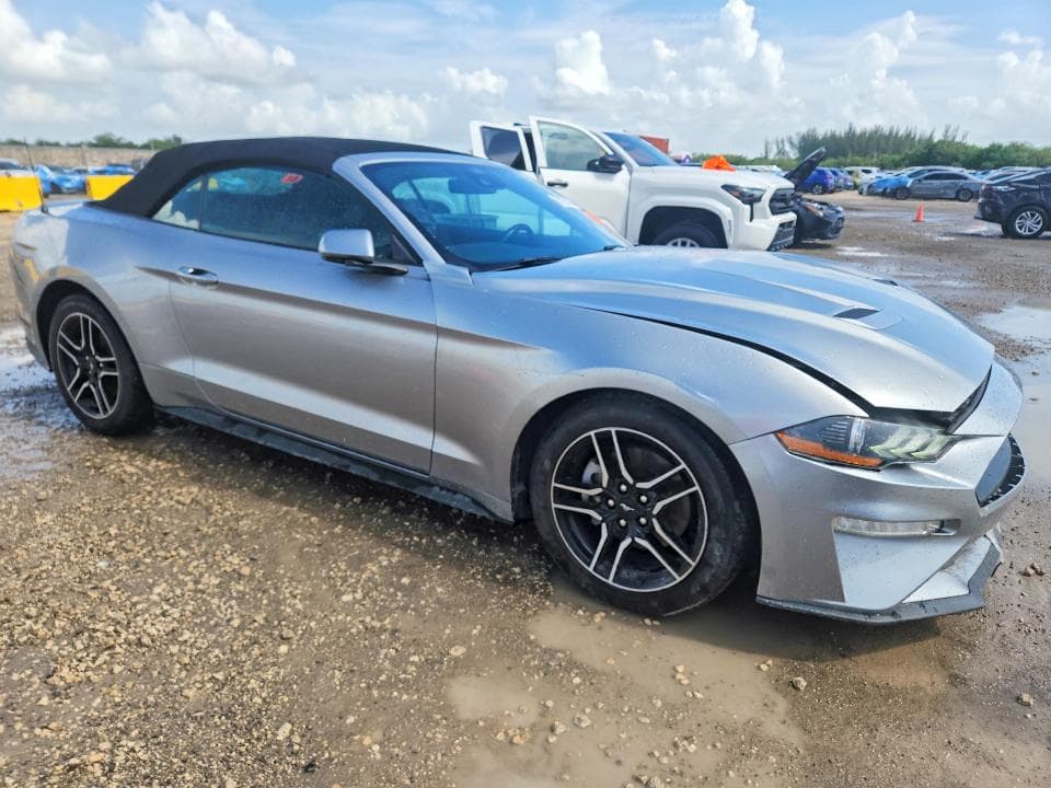 2022 FORD MUSTANG 4