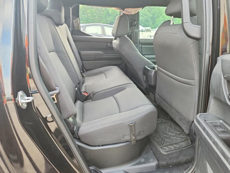 2024 TOYOTA TACOMA SR5 10