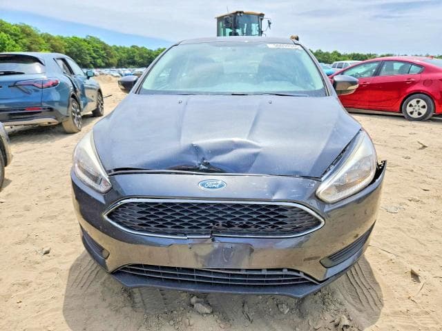 2017 FORD FOCUS SE 5