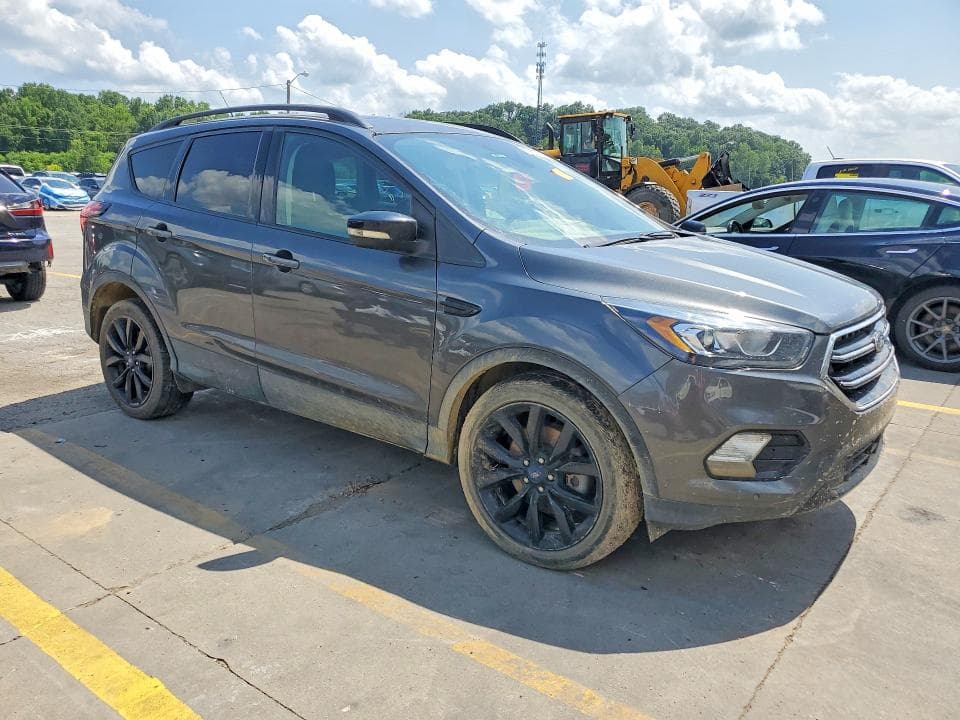 2019 FORD ESCAPE TITANIUM 4