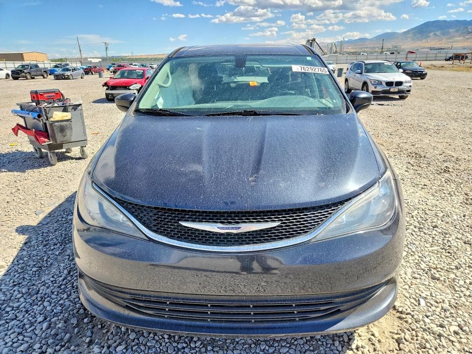 2019 CHRYSLER PACIFICA LX 5