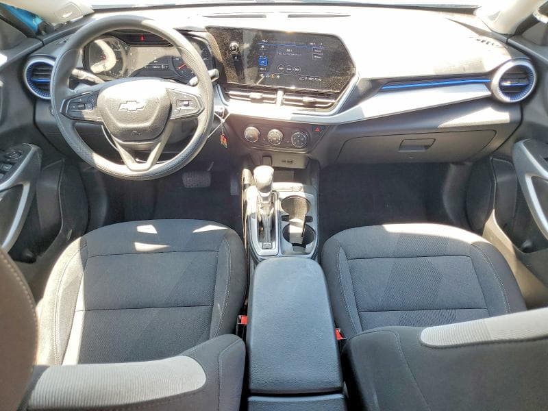 2025 CHEVROLET TRAX LS 8