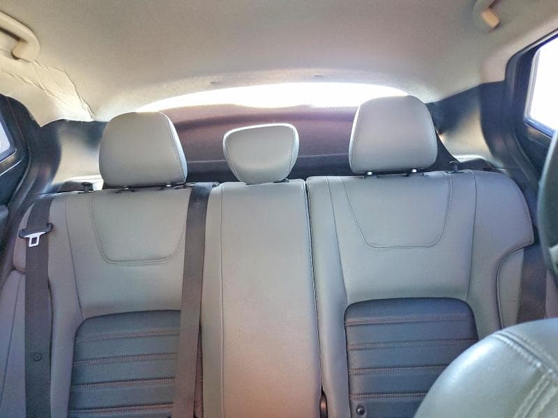 2021 NISSAN KICKS SR 10
