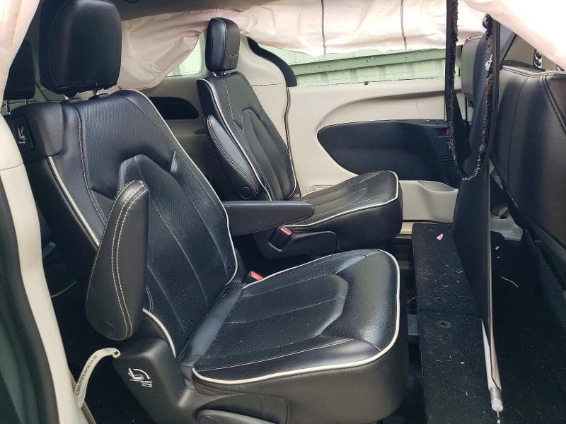 2023 CHRYSLER PACIFICA LIMITED 11