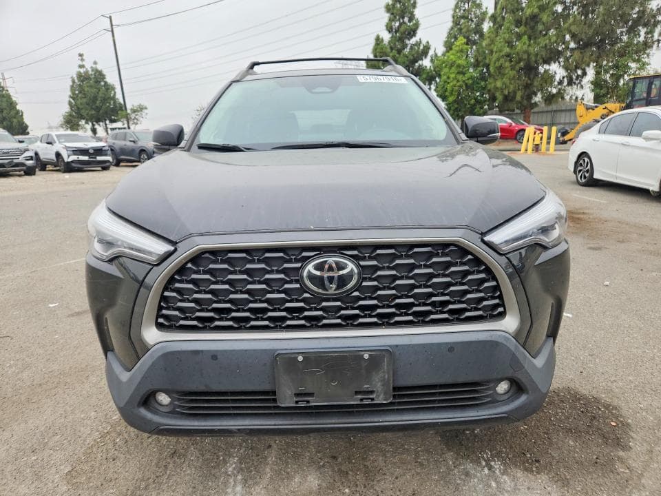 2023 TOYOTA COROLLA CROSS XLE 5