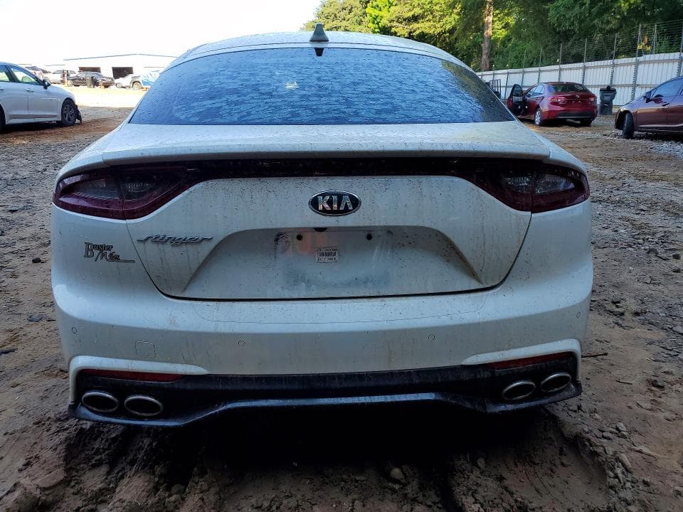 2019 KIA STINGER BASE 6