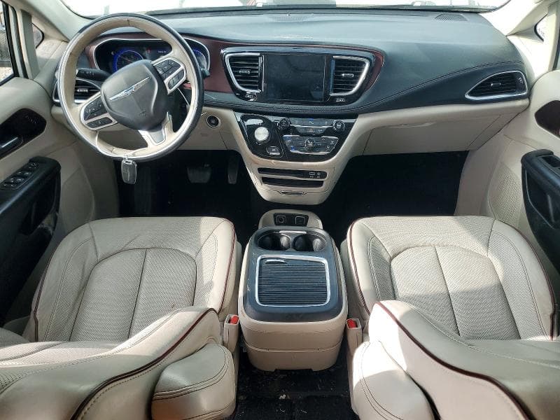 2020 CHRYSLER PACIFICA LIMITED 8