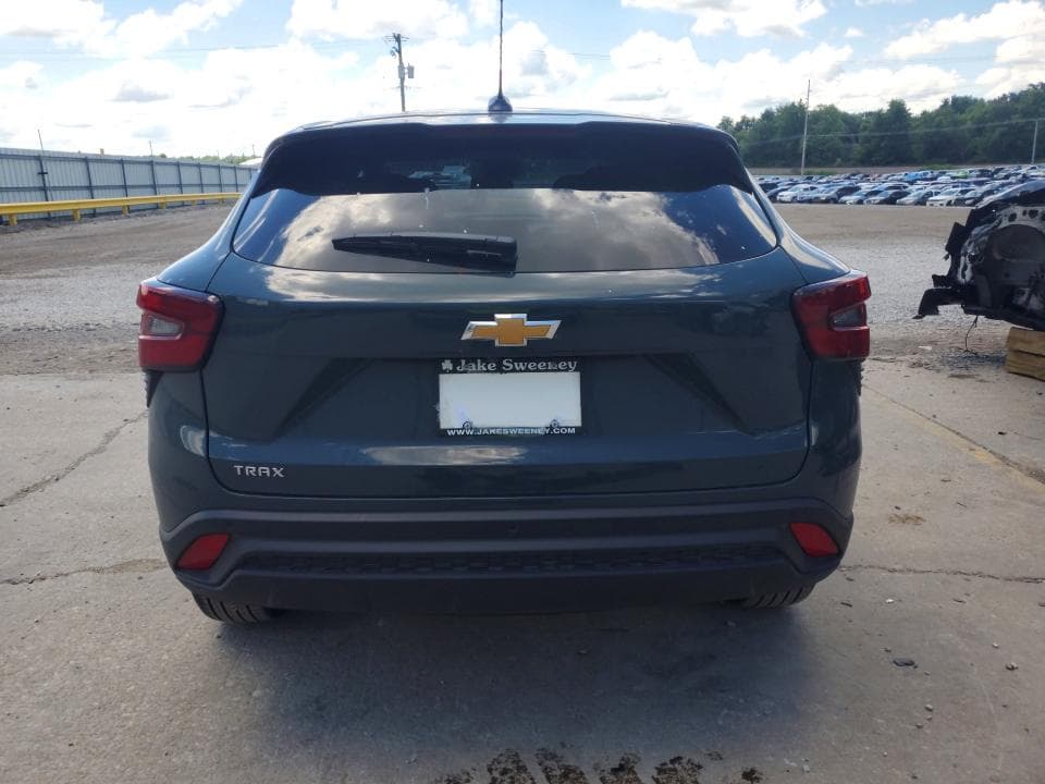 2026 CHEVROLET TRAX LS 6
