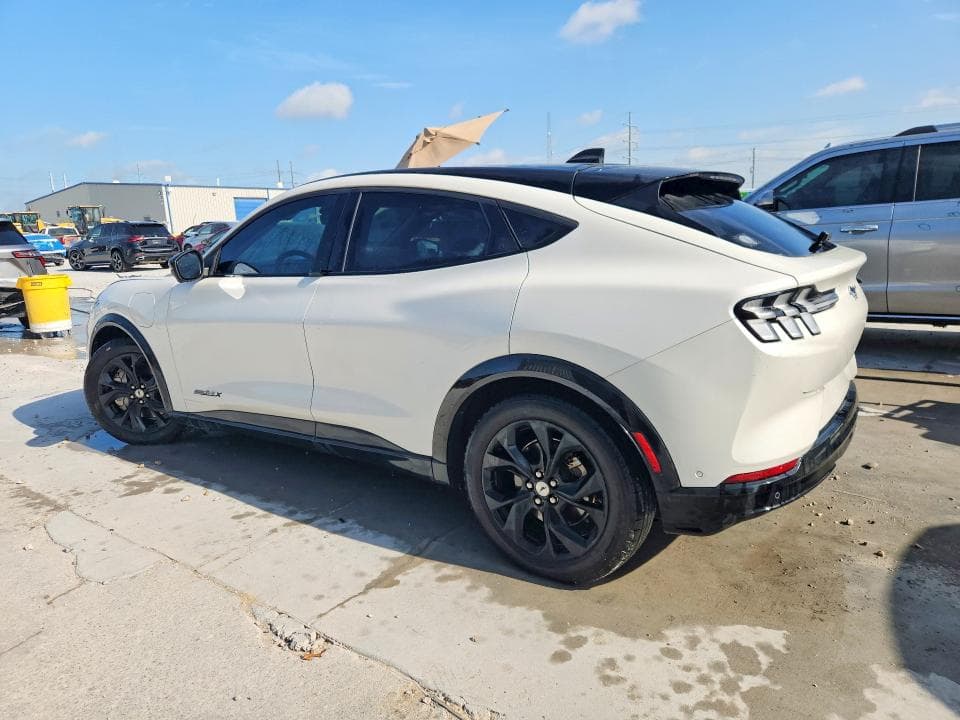 2021 FORD MUSTANG MACH-E PREMIUM 2