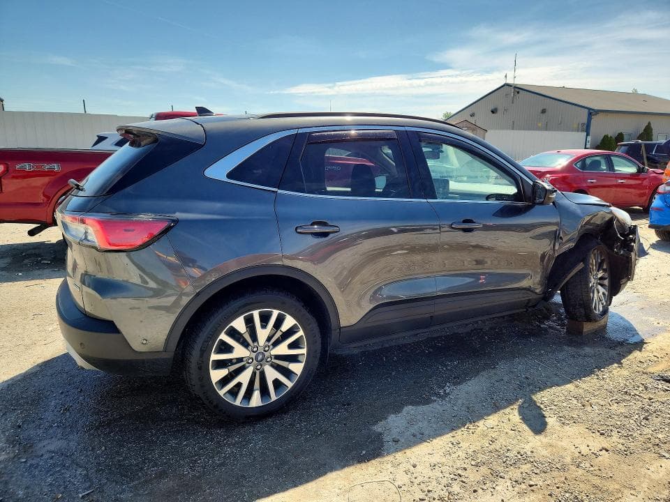 2020 FORD ESCAPE TITANIUM 3