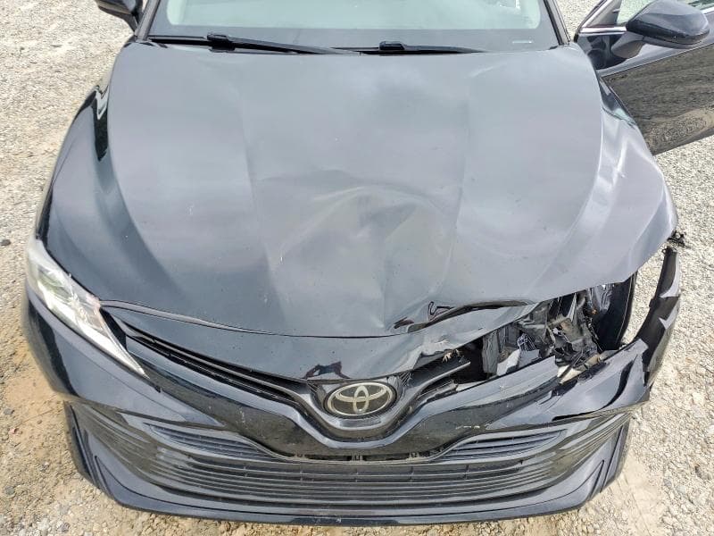 2020 TOYOTA CAMRY LE 11