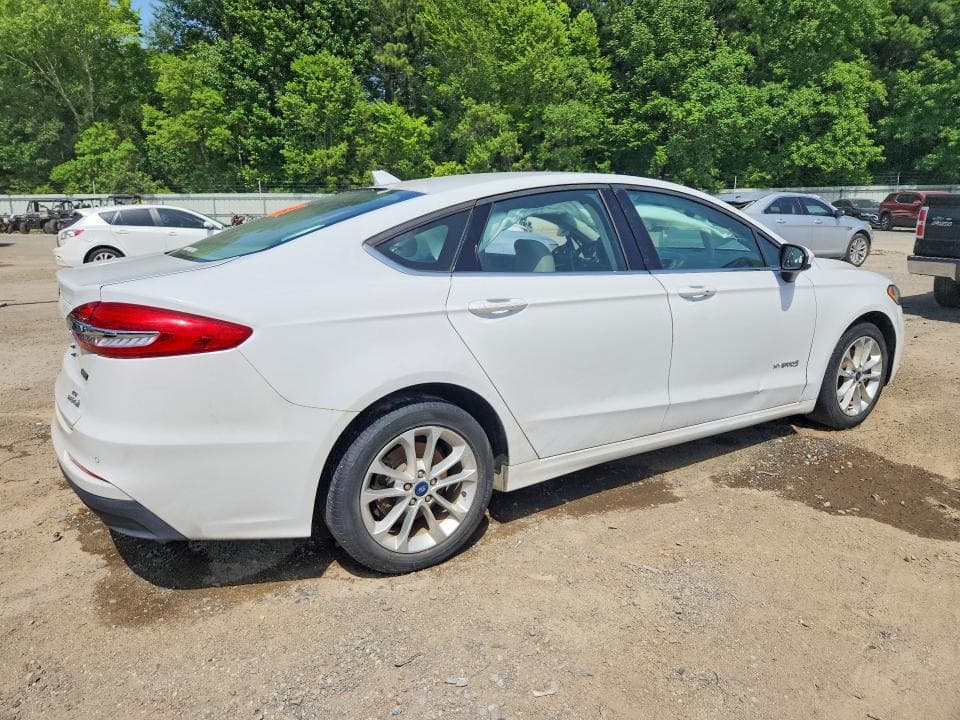 2019 FORD FUSION SE 3