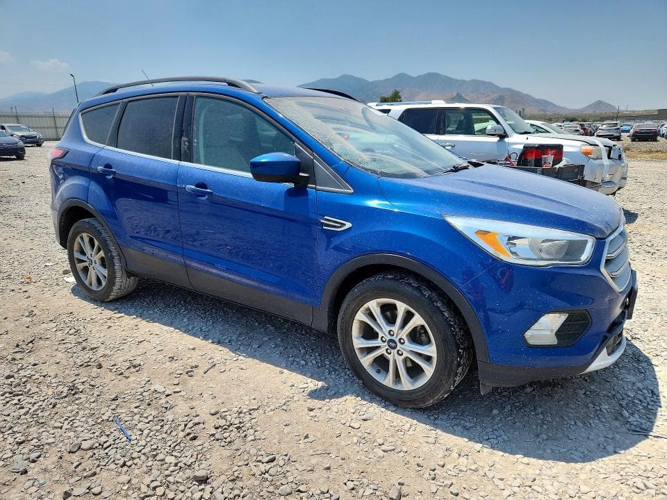 2018 FORD ESCAPE SE 4