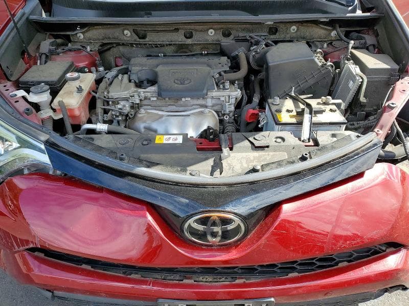 2018 TOYOTA RAV4 SE 11