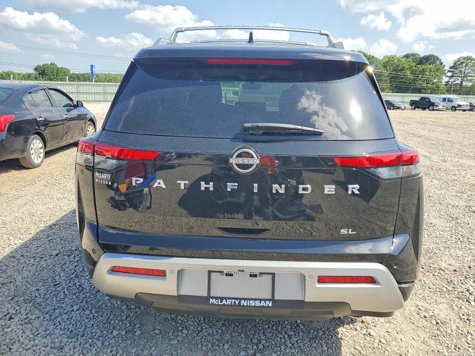 2024 NISSAN PATHFINDER SL 6