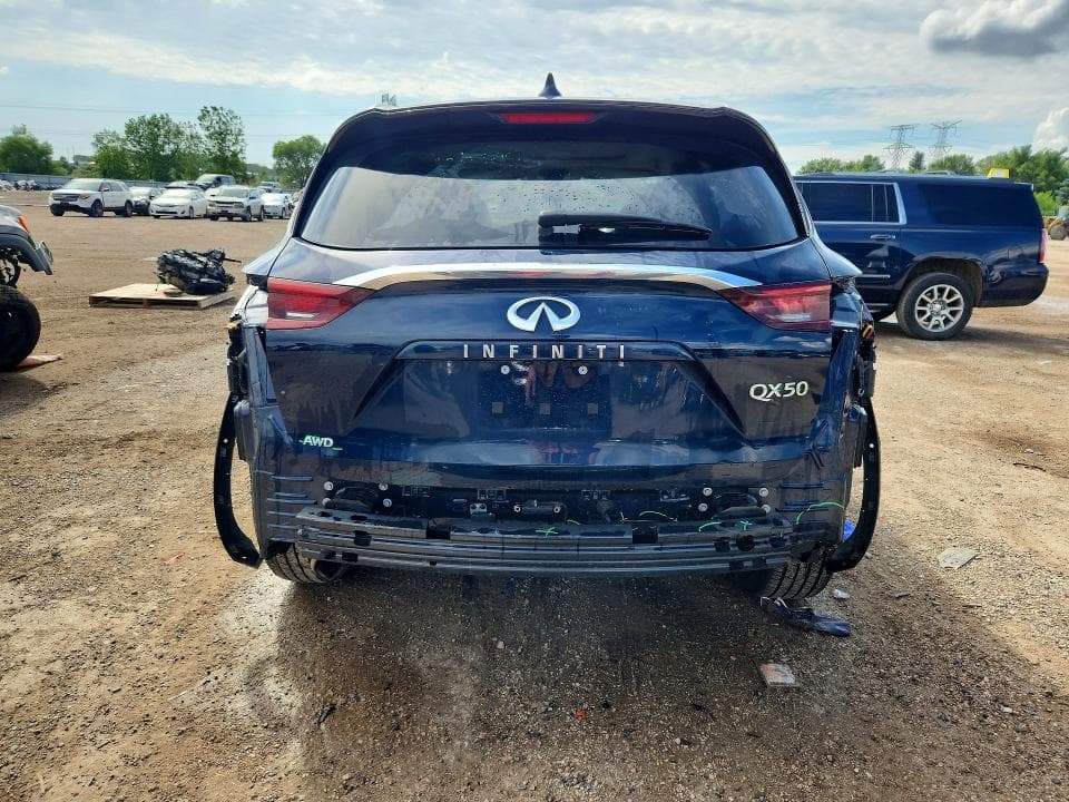 2022 INFINITI QX50 LUXE 6
