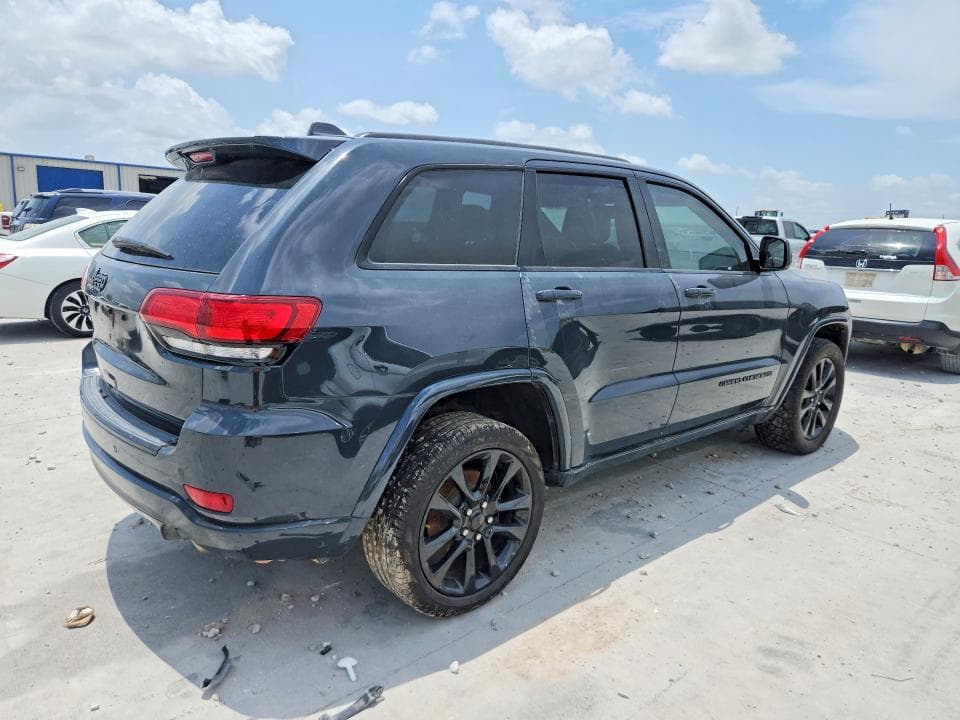2018 JEEP GRAND CHEROKEE LAREDO 3