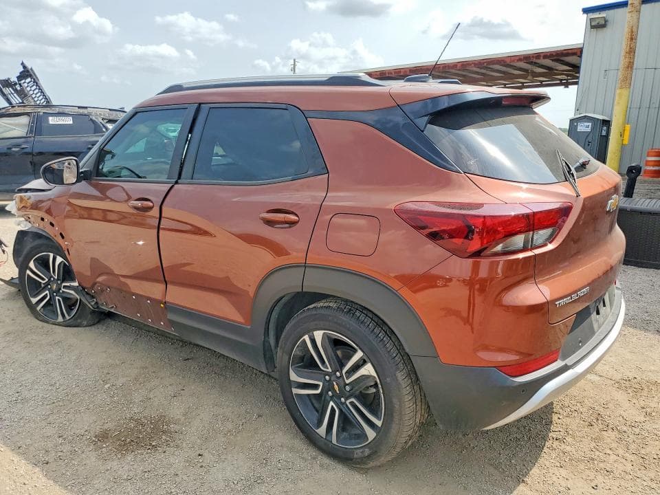 2021 CHEVROLET TRAILBLAZER LT 2