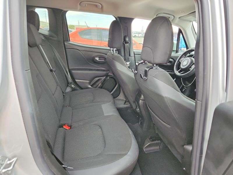 2018 JEEP RENEGADE LATITUDE 11