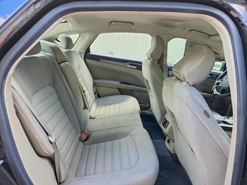 2020 FORD FUSION SE 10