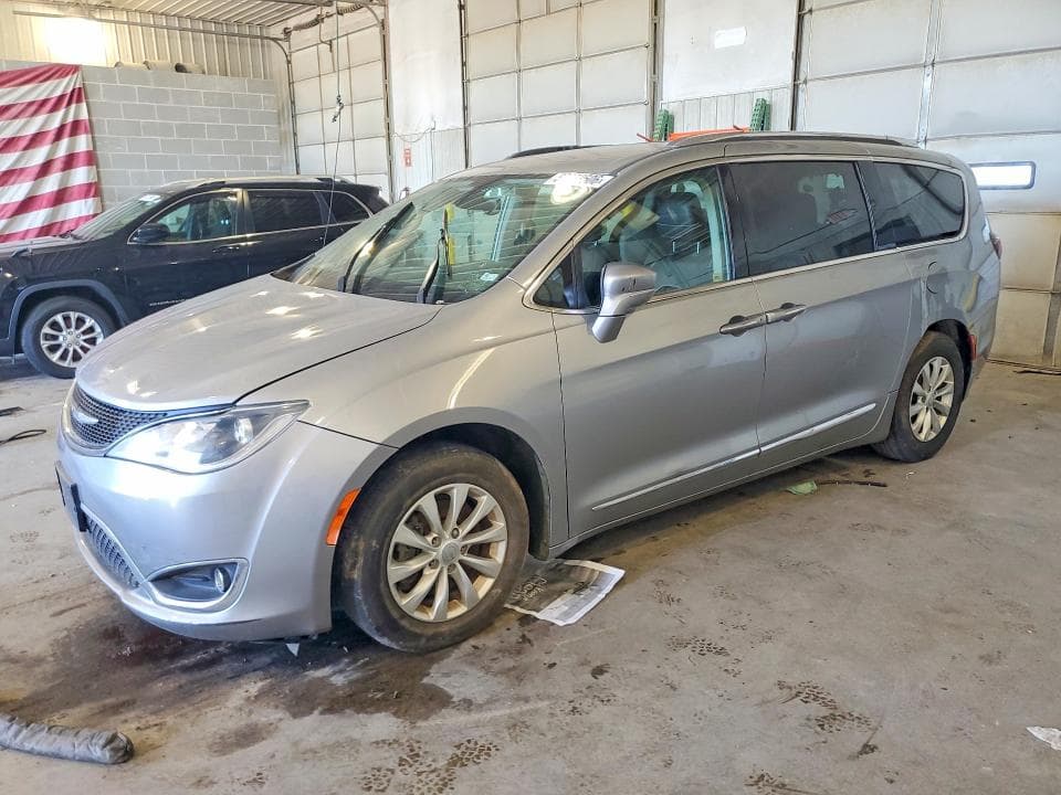2018 CHRYSLER PACIFICA TOURING L - 1