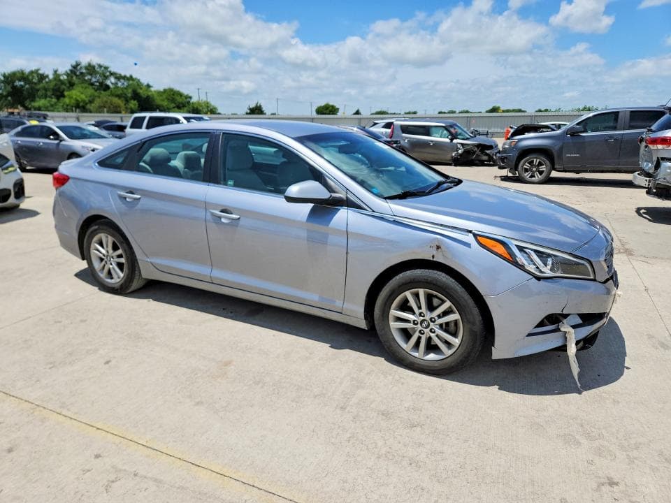 2017 HYUNDAI SONATA SE 4