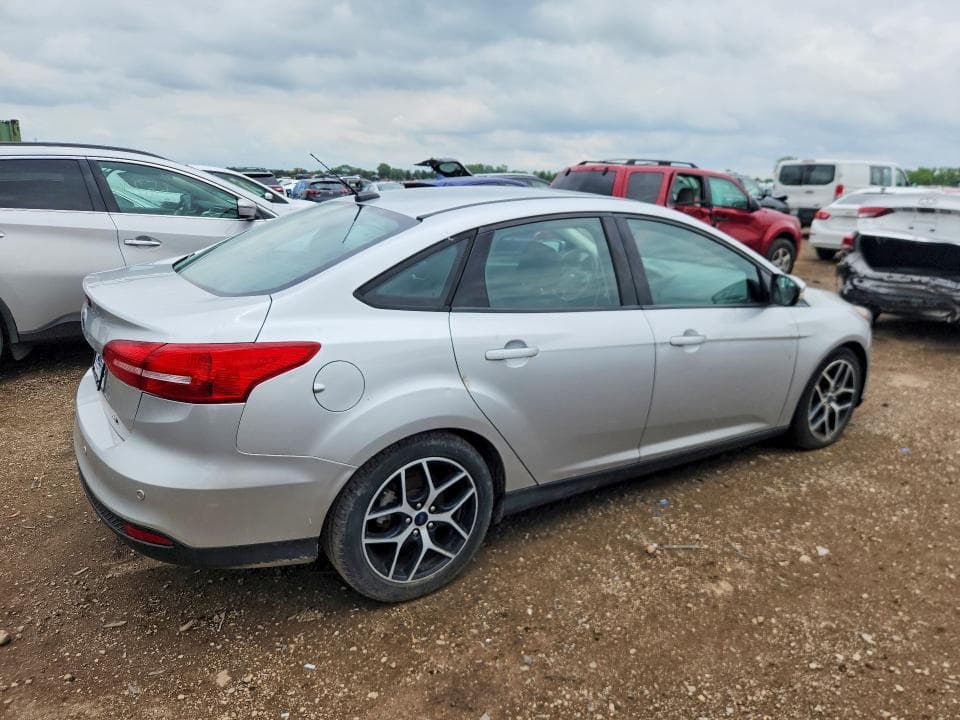 2017 FORD FOCUS SEL 3