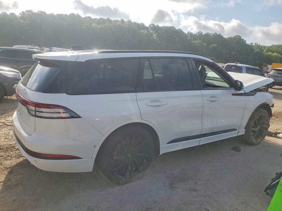 2025 LINCOLN AVIATOR RESERVE 3