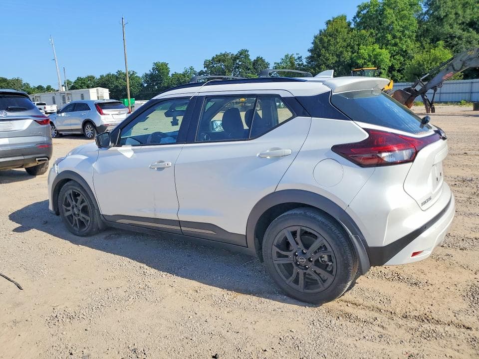 2022 NISSAN KICKS SR 2