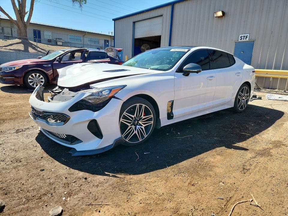 2023 KIA STINGER GT2