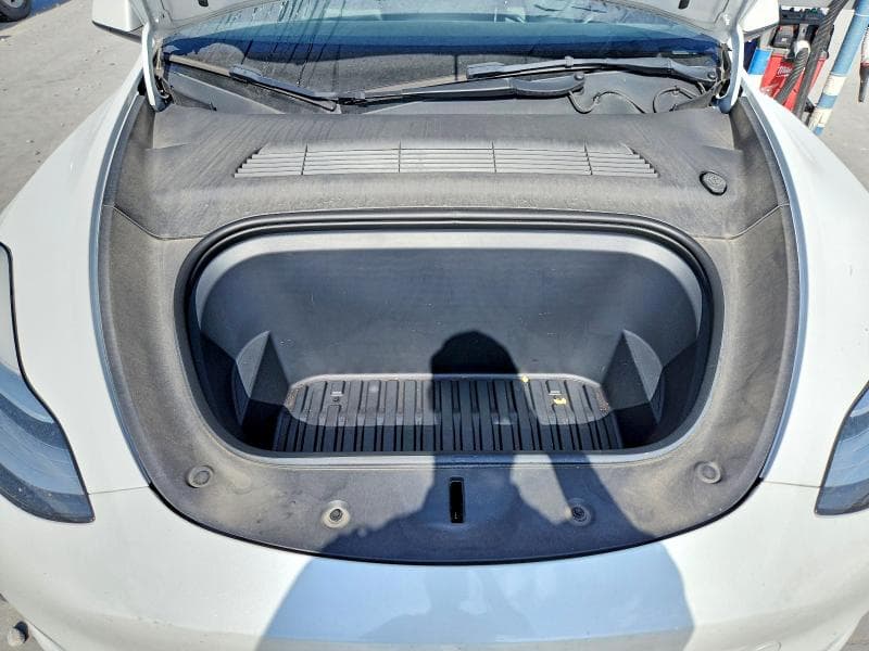 2022 TESLA MODEL  Y 11