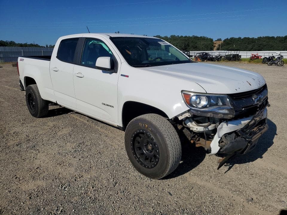 2017 CHEVROLET COLORADO Z71 4